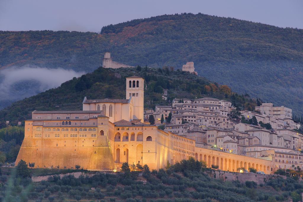 #BellaBabes Go To Italy Part Three Assisi.