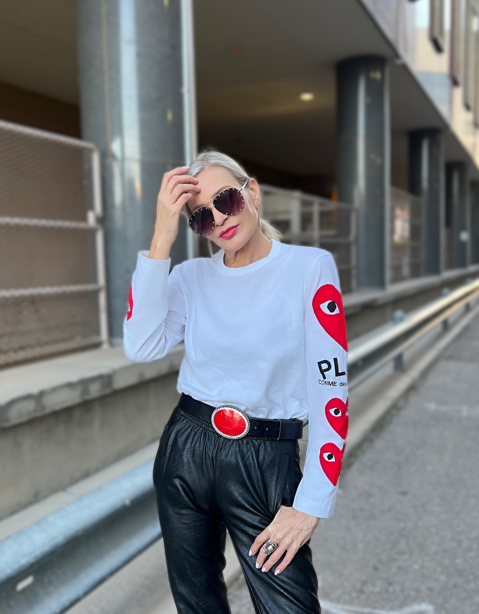 Lifestyle Influencer, Jamie Lewinger of More Than Turquoise wearing Comme des garçons tee