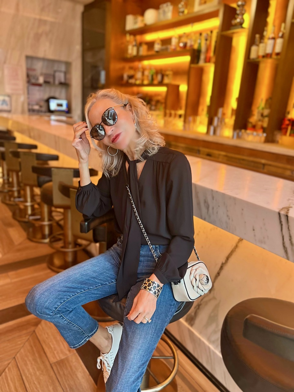 Lifestyle Influencer, Jamie Lewinger of More Than Turquoise carrying Brighton Rosie Mini Camera bag