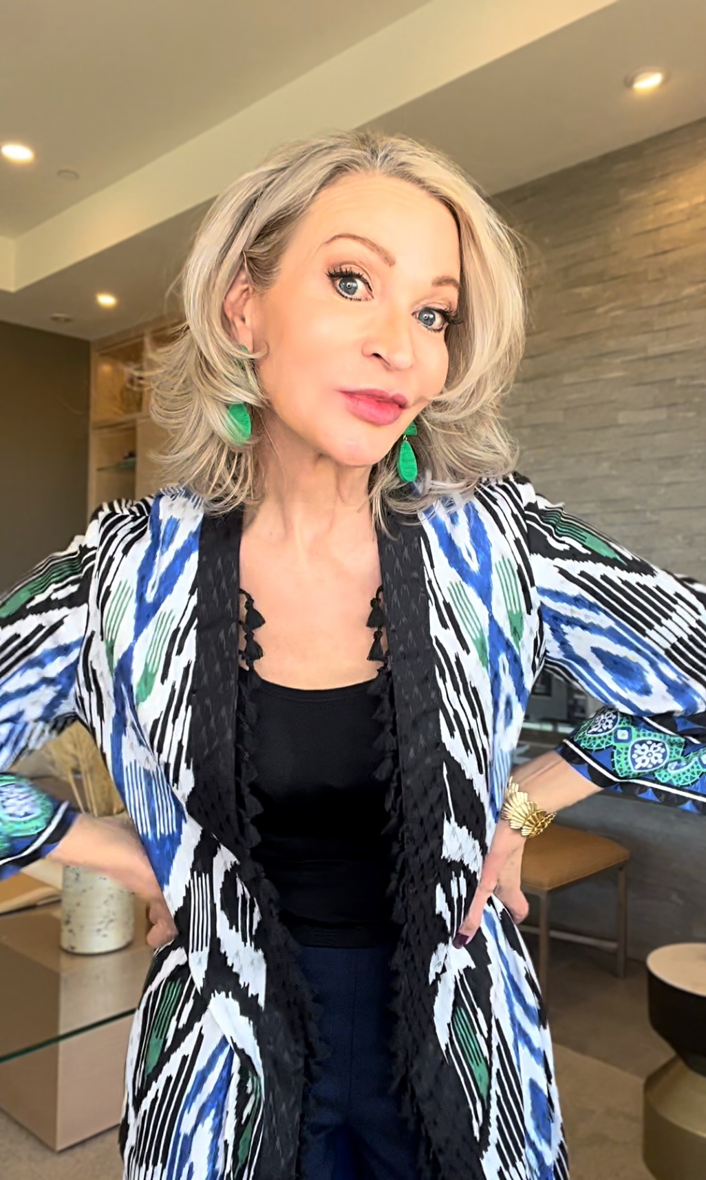 Lifestyle Influencer, Jamie Lewinger of More Than Turquoise wearing chico's kimono 40th Anniversary Border Tassel Ikat