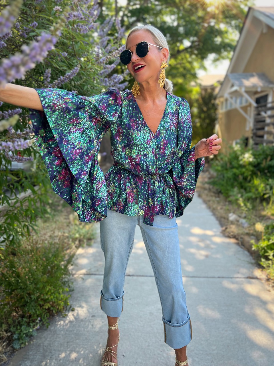 Lifestyle Influencer, Jamie Lewinger of More Than Turquoise wearing DG2 cuffed jeans from HSN
