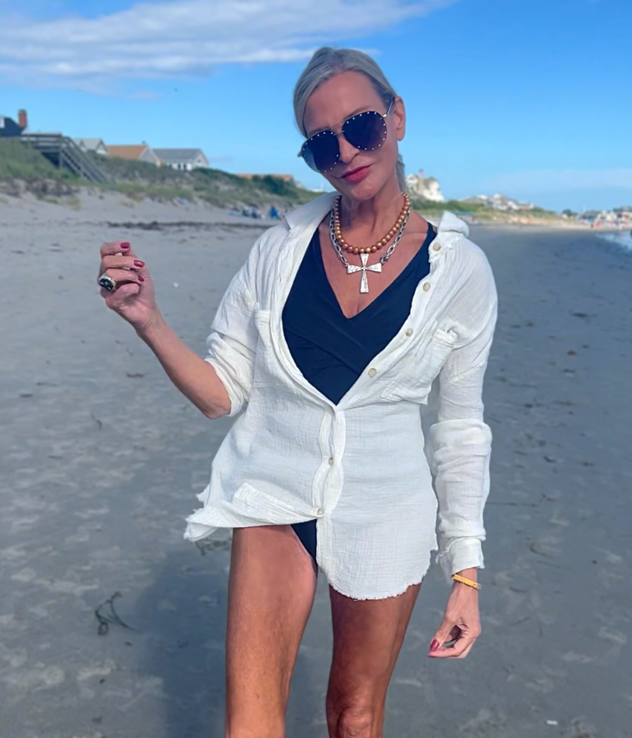 Lifeytstyle Influencer, Jamie Lewinger of More Than Turquoise wearing Baroque Pearls French Kande Necklace 