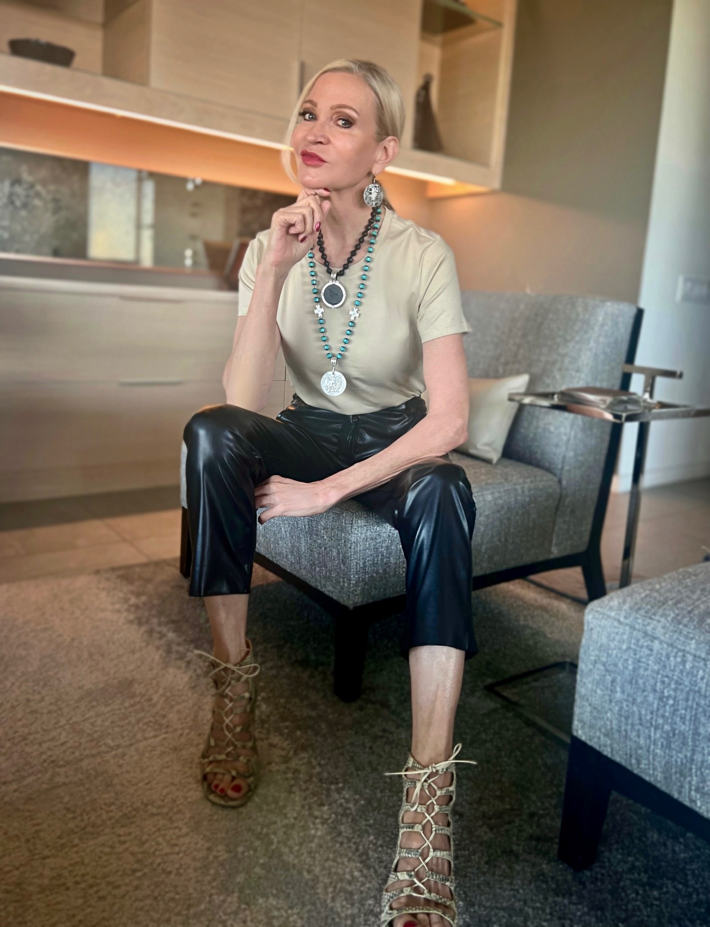 Lifestyle Influencer, Jamie Lewinger of More Than Turquoise wearing the Turquoise Crystal w/immacule pendant necklace  from French Kande 