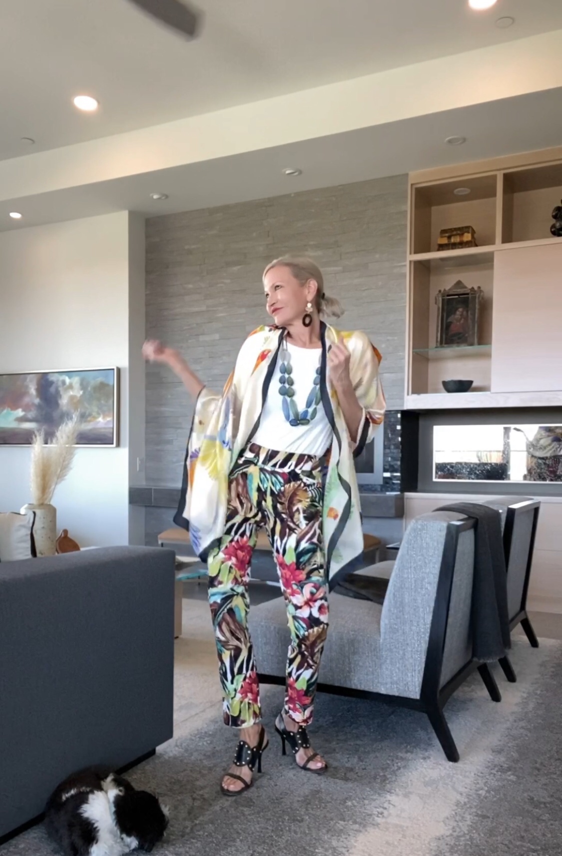 Lifestyle Influencer, Jamie Lewinger of More Than Turquoise, wearing Chico's tropical print ankle pants 