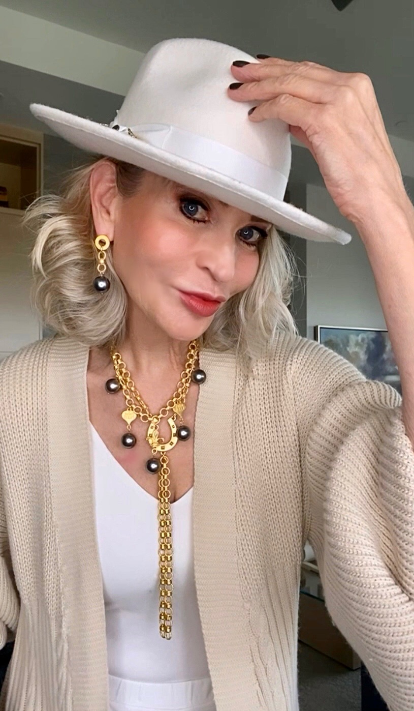 Lifestyle Influencer, Jamie Lewinger of More Than Turquoise wearing La Sorbonne French Kande collection in gold 