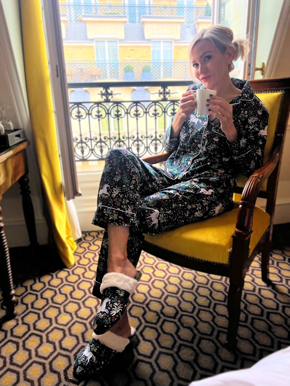 Lifestyle influencer, Jamie Lewinger of More Than Turquoise wearing Printfresh Unicorn Garden pajamas in Paris 