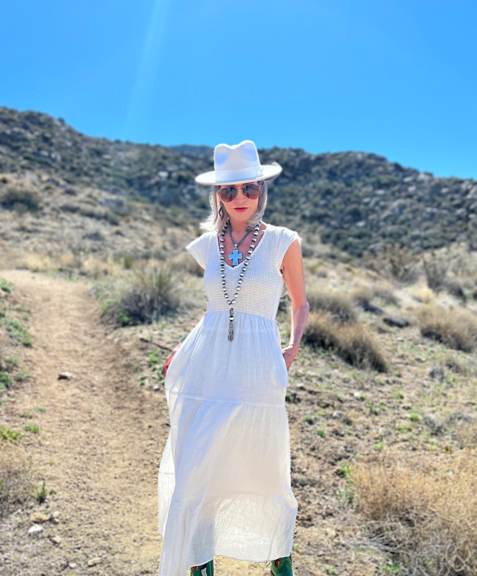 Lifestyle Influencer, Jamie Lewinger of More Than Turquoise wearing Shoofly505 tassel necklace 