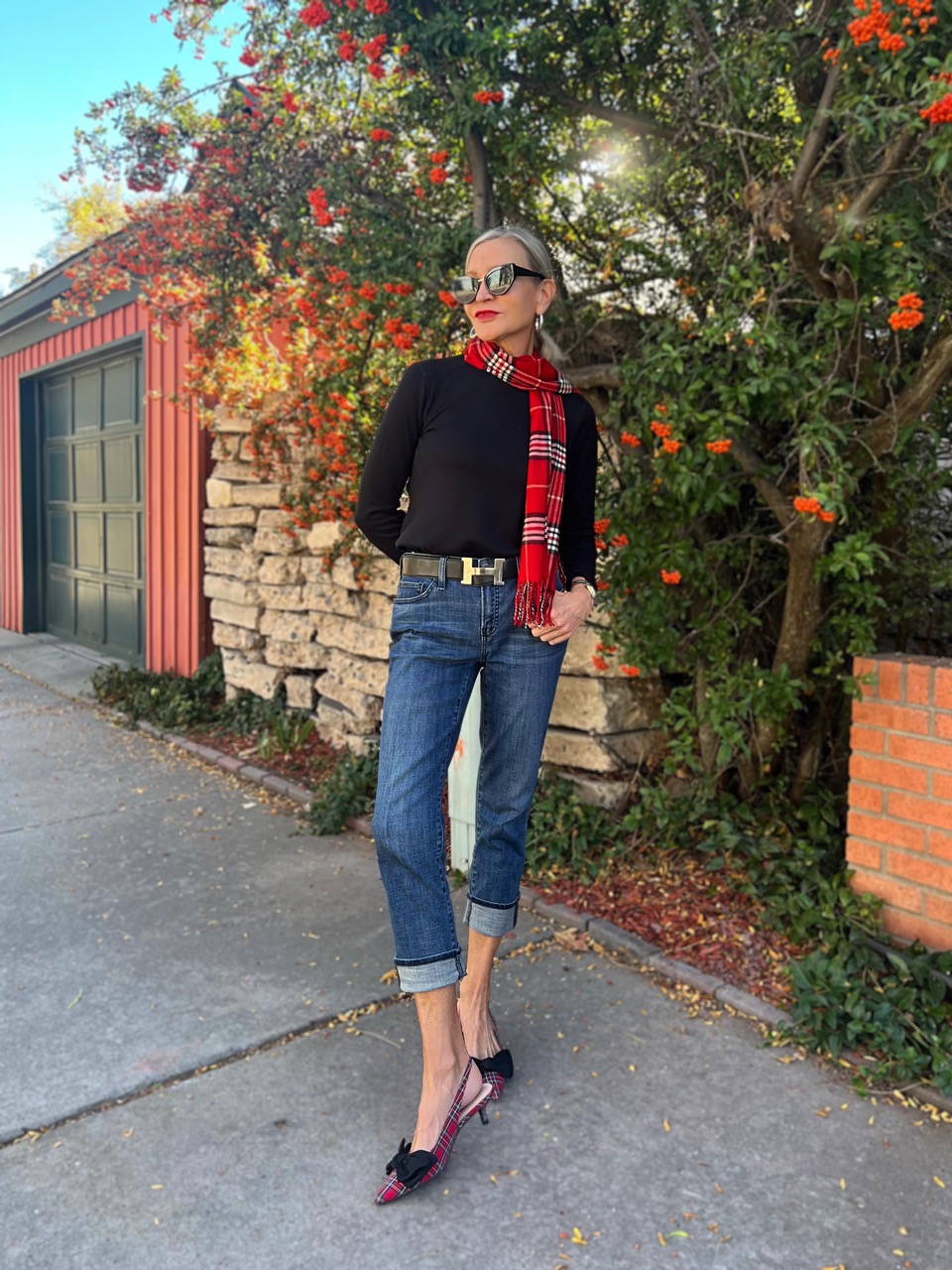 Lifestyle Influencer, Jamie Lewinger of More Than Turquoise wearing the Debra sling back from Jack Rogers