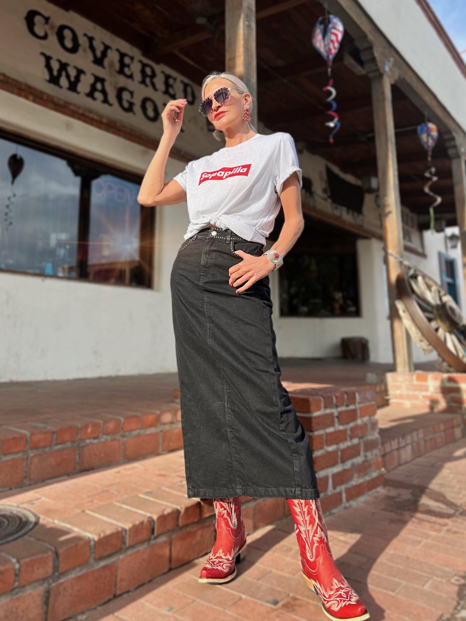 Lifeystyle Influencer, Jamie Lewinger of More Than Turquoise wearing Lexington boots from Lane Boots 
