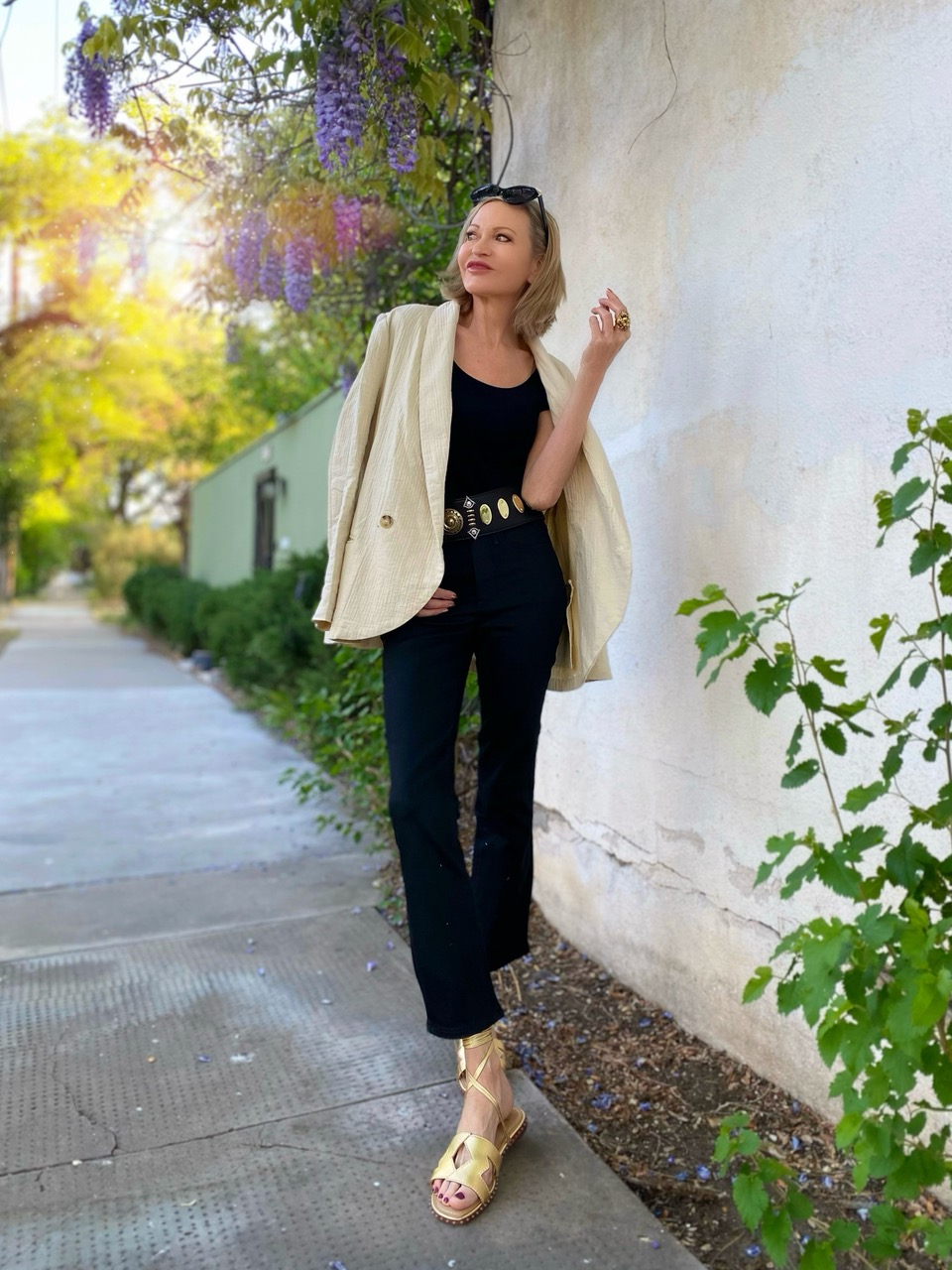 Lifestyle Influencer, Jamie Lewinger of More Than Turquoise, wearing BlackLast from NYDJ