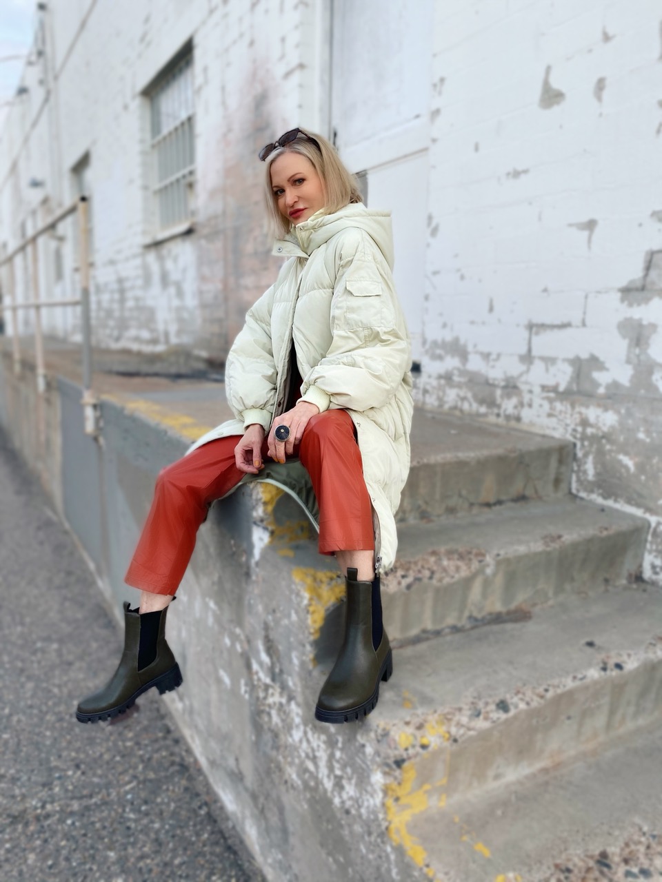 Lifestyle Influencer, Jamie Lewinger of More Than Turquoise, wearing Shein faux leather chelsea booties 