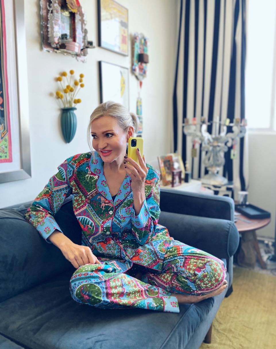 Lifestyle Influencer, Jamie Lewinger of More Than Turquoise wearing printfresh pajama set 