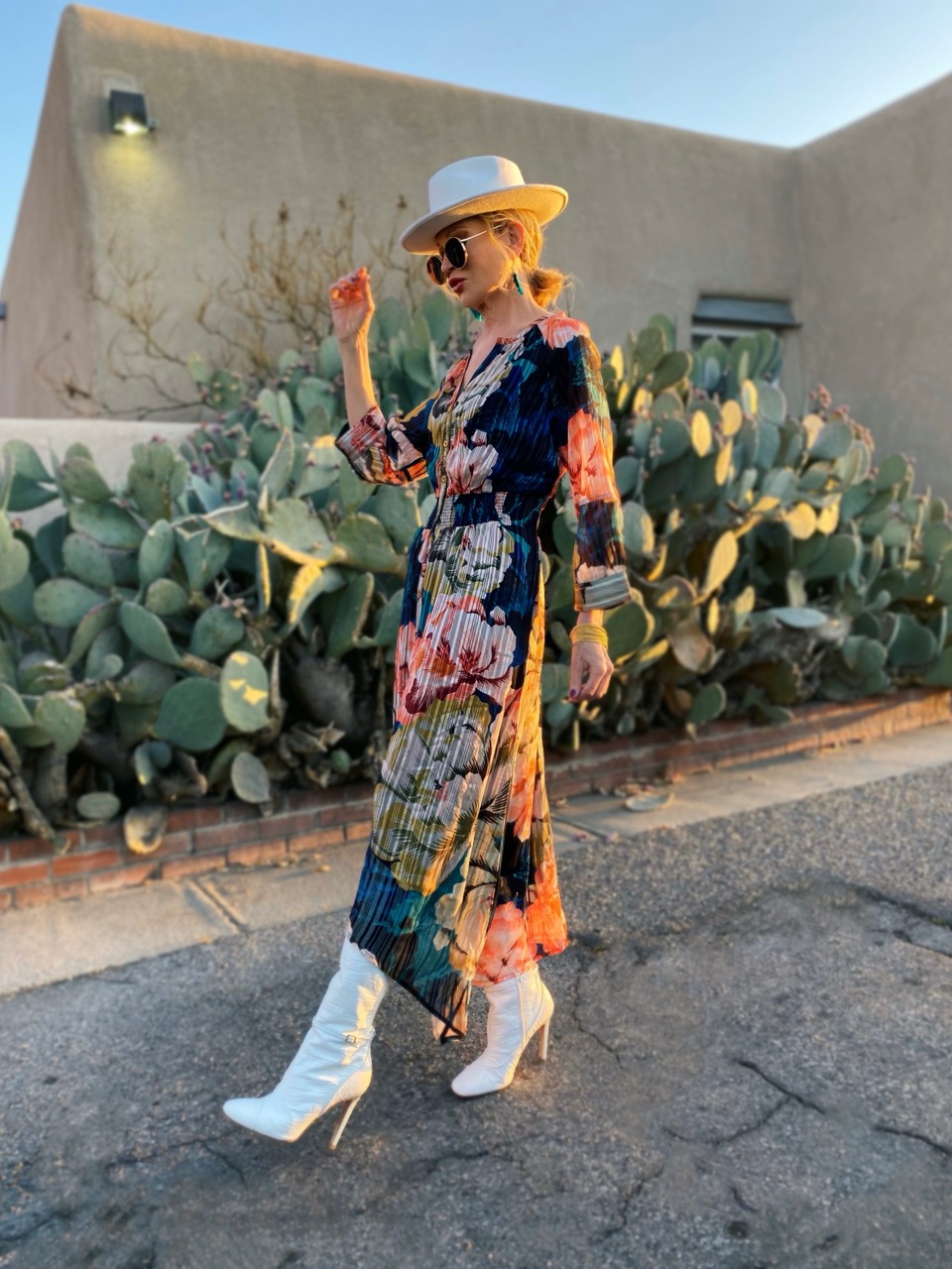 Lifestyle Influencer, Jamie Lewinger of More Than Turquoise, wearing Soft Surroundings Natalia dress
