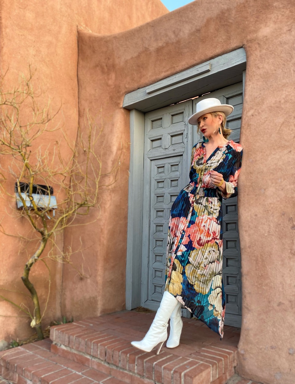 Lifestyle Influencer, jamie lewinger of More Than Turquoise, in Albuquerque Old Town 