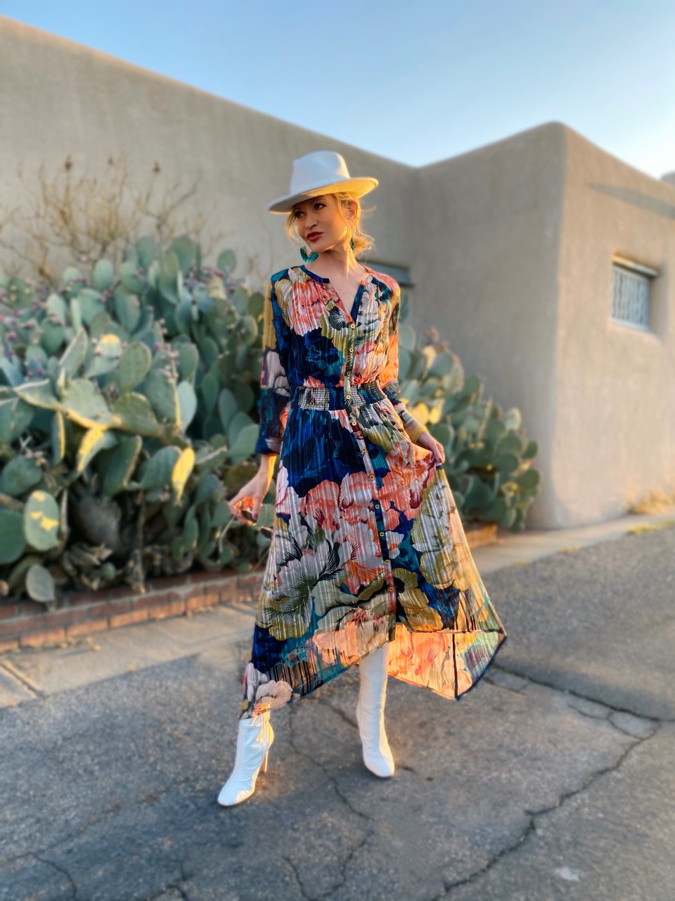 Lifestyle Influencer, Jamie Lewinger of More Than Turquoise, wearing white Malone Souliers boots 