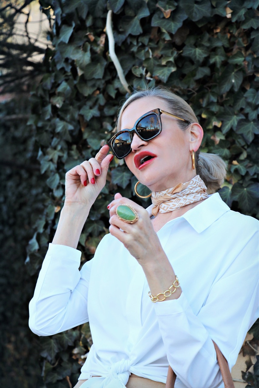 style Influencer, Jamie Lewinger of More Than Turquoise , wearing DIFF Bella eyewear from Rachel Zoe Spring Box of Style