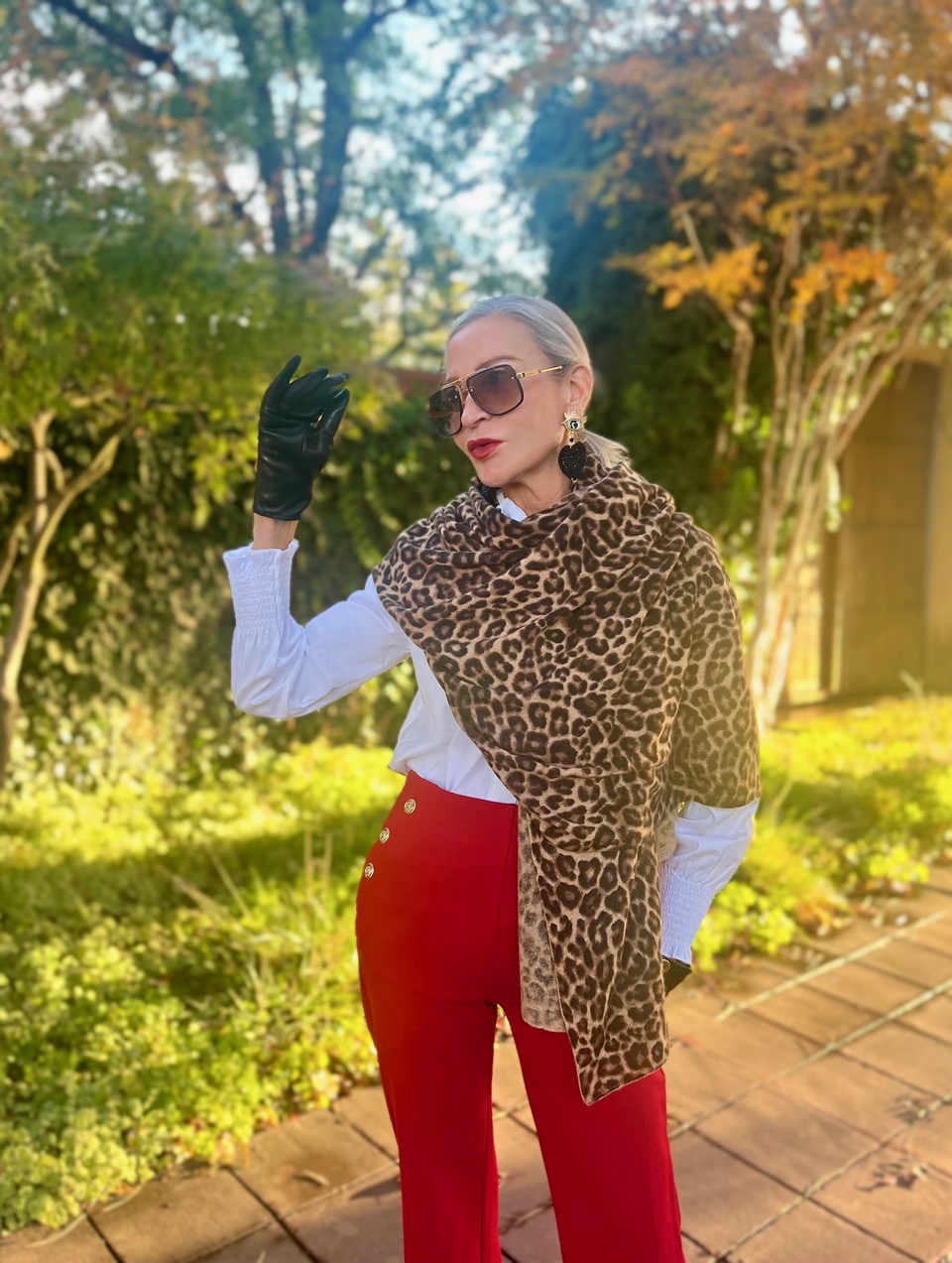 Lifestyle Influencer, Jamie Lewinger of More Than Turquoise wearing animal print cashmere wrap from chico's 