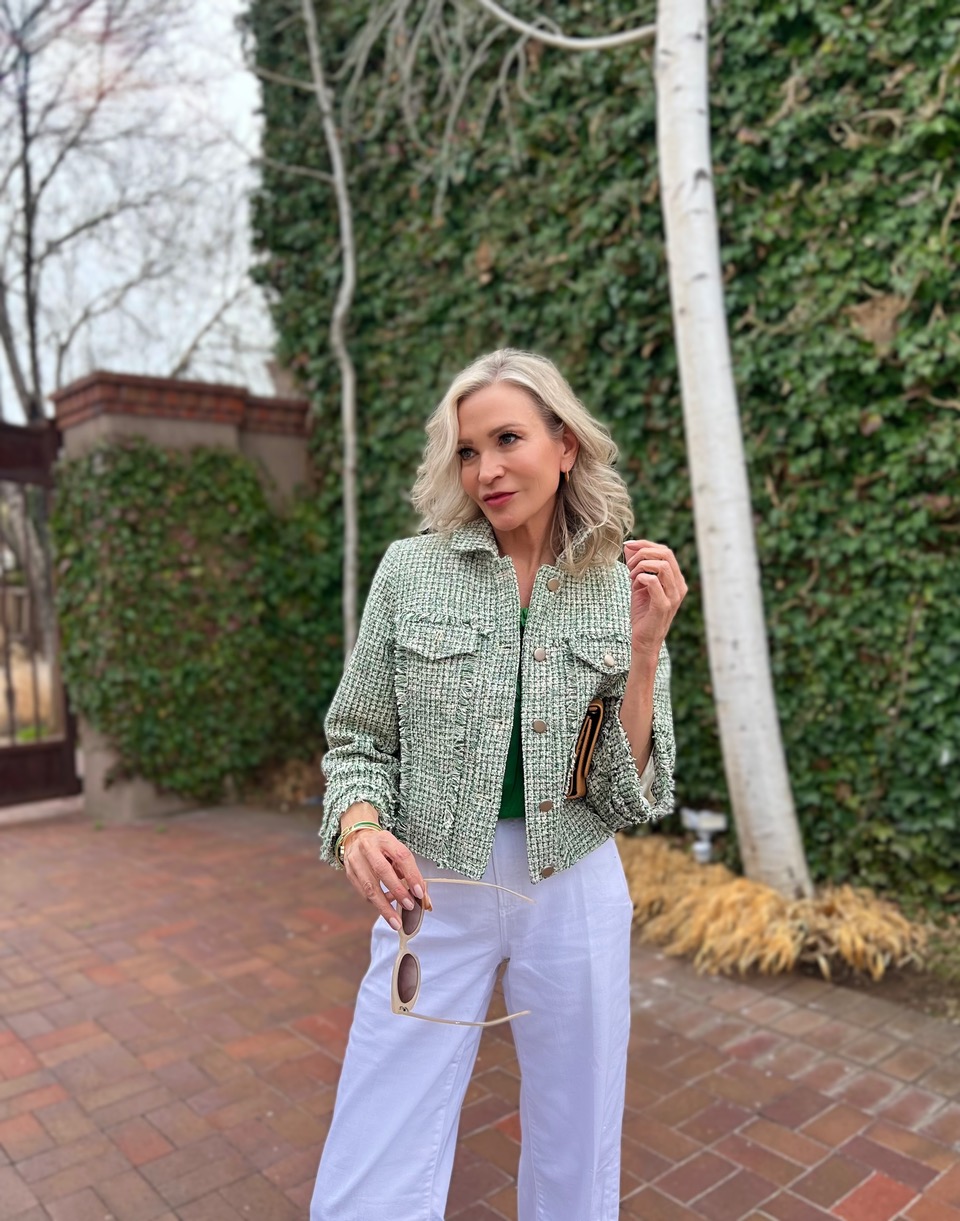 Lifestyle Influencer, Jamie Lewinger of More Than Turquoise wearing green tweed jacket from Chico's