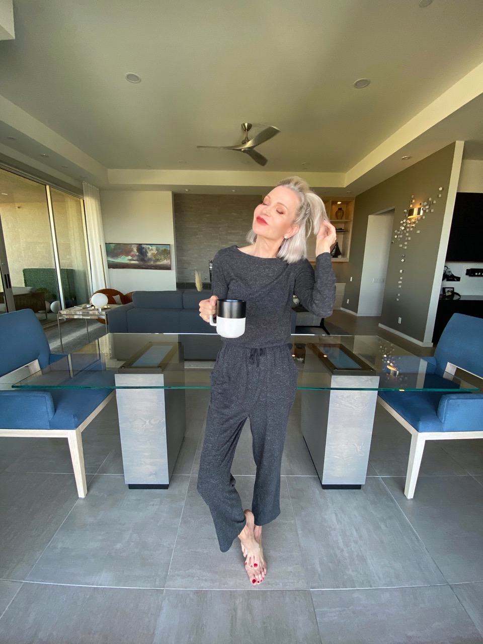 Lifestyle Influencer, Jamie Lewinger of More Than Turquoise, wearing Soft Surroundings Everyday Knit Jumper