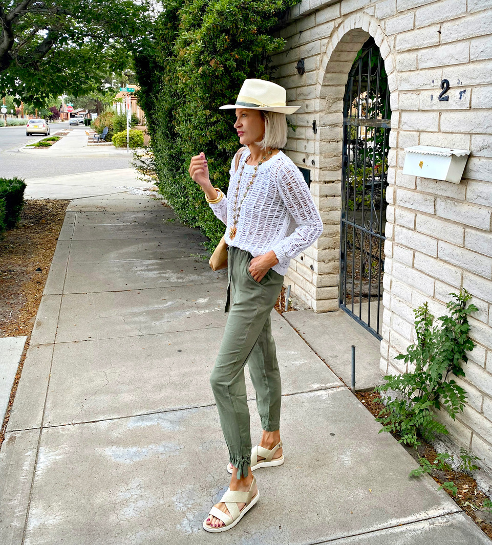 Lifestyle Influencer, Jamie Lewinger of More Than Turquoise, with the Easy Spirit Damaris sandal in gold