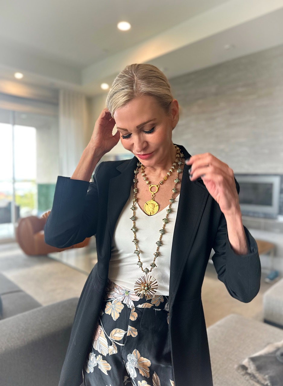 Lifestyle Influencer, Jamie Lewinger of More Than Turquoise wearing vintage Valentino necklace with crystal star pendant 