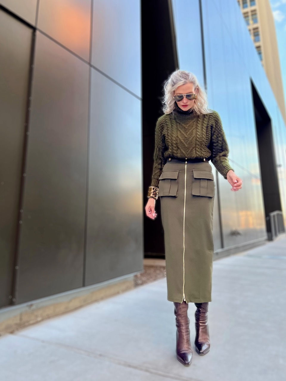 Lifestyle Influencer, Jamie Lewinger of More Than Turquoise wearing Prada boots 