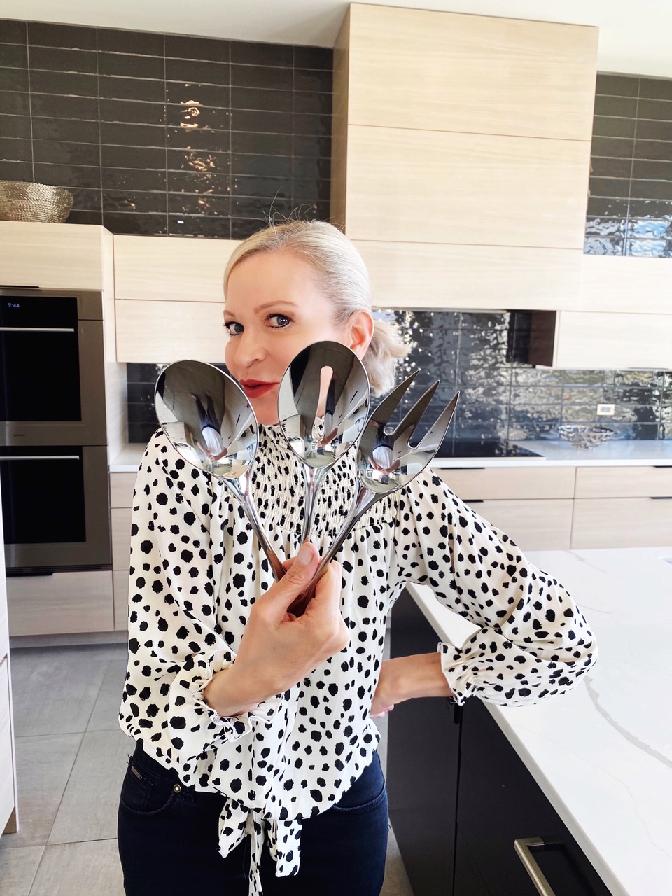 lifestyle Influencer, Jamie Lewinger of More Than Turquoise with Nambe Skye 3-piece Hostess set
