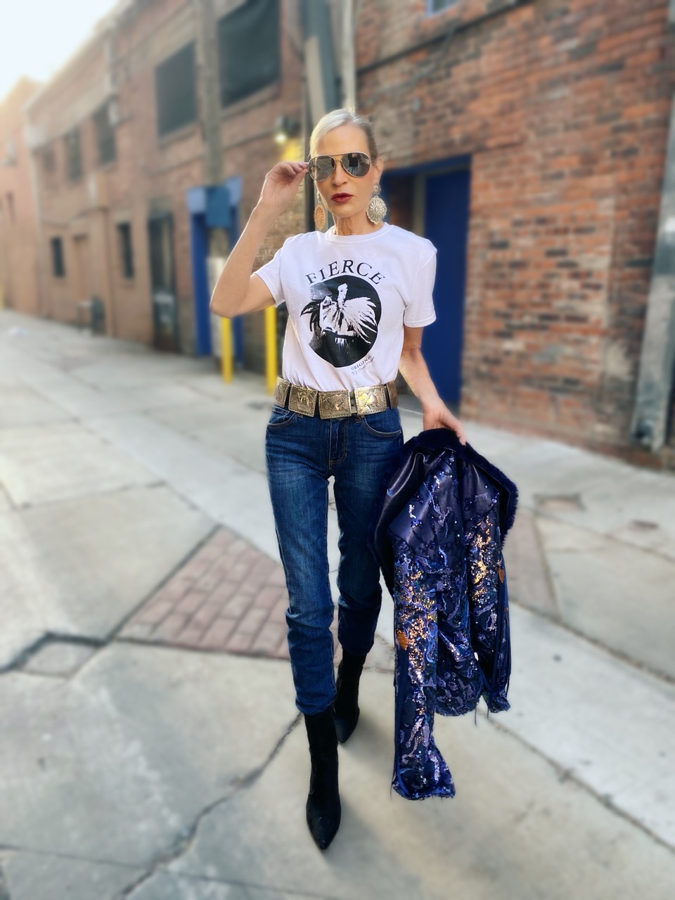 Lifestyle Influencer, Jamie Lewinger of More Than Turquoise, wearing Julie Ewing Designs FIERCE tee