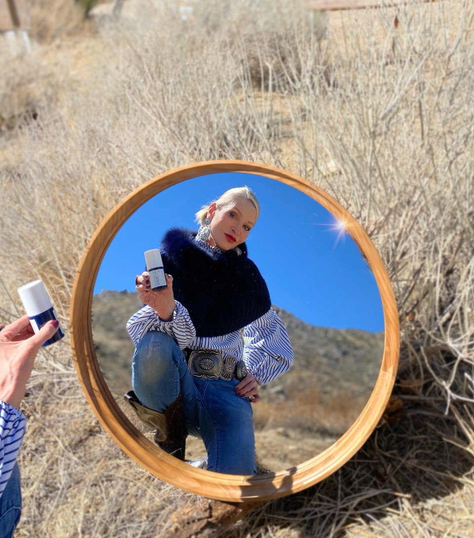 Lifestyle Influencer, Jamie Lewinger of More Than Turquoise, with Telluride Glow Alpine Phytonutrient serum