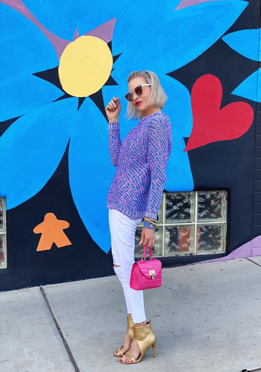 Lifestyle Influencer, Jamie Lewinger of More Than Turquoise carrying mini croc embossed satchel bag