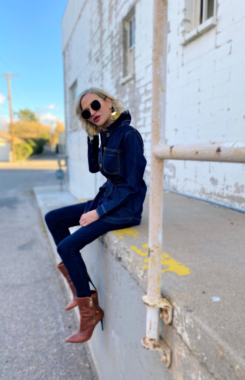 Lifestyle Influencer, Jamie Lewinger of More Than Turquoise wearing cabi Freedom Jacket in Albuquerque New Mexico