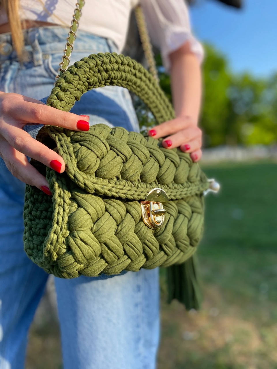 More than Turquoise blog with woven bag